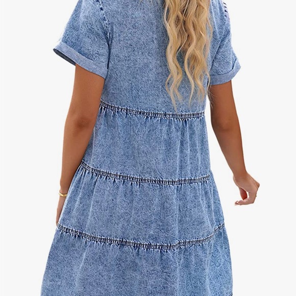 NWOT Adorable Lookbook short flowy button down tiered babydoll denim dress! - Picture 2 of 6